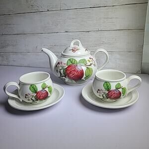 Portmeirion Pomona Tea Set 6 Pc Teapot 2 Cups Saucers Apples Made in England
